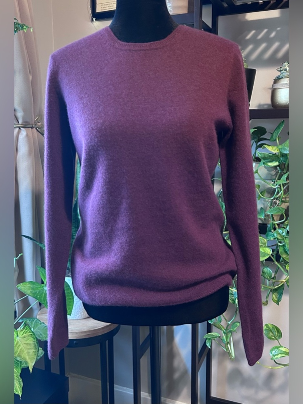 LXRI Cashmere Crewneck Sweater - Plum